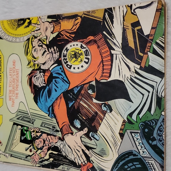 Prez #4 Comic Book - Picture 2 of 13